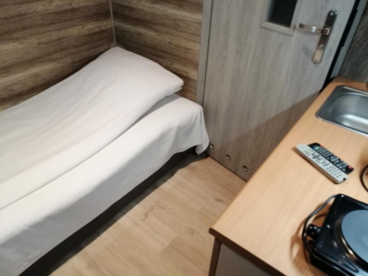 Pokoje Goscinne Polo Częstochowa Kültér fotó
