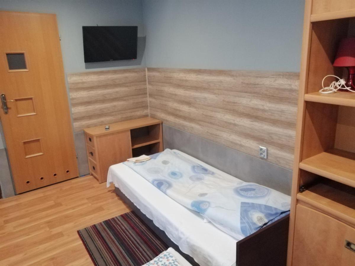 Pokoje Goscinne Polo Częstochowa Kültér fotó