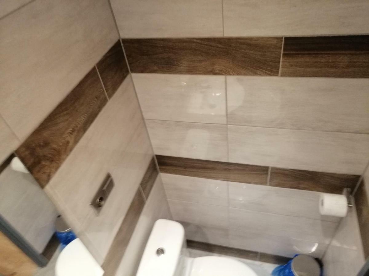 Pokoje Goscinne Polo Częstochowa Kültér fotó