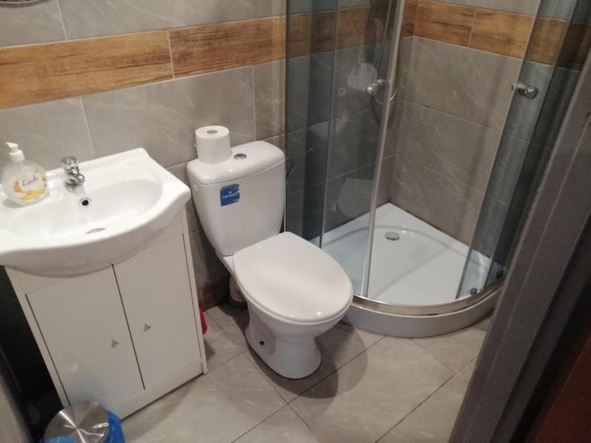 Pokoje Goscinne Polo Częstochowa Kültér fotó